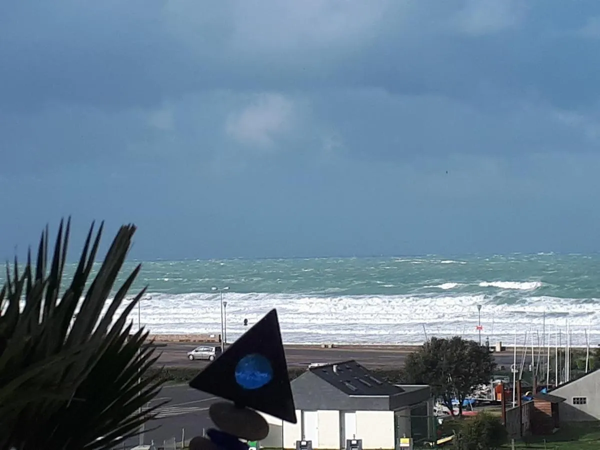 Grand loft de 60m2 très lumineux très belle vue sur mer Erquy Appartement